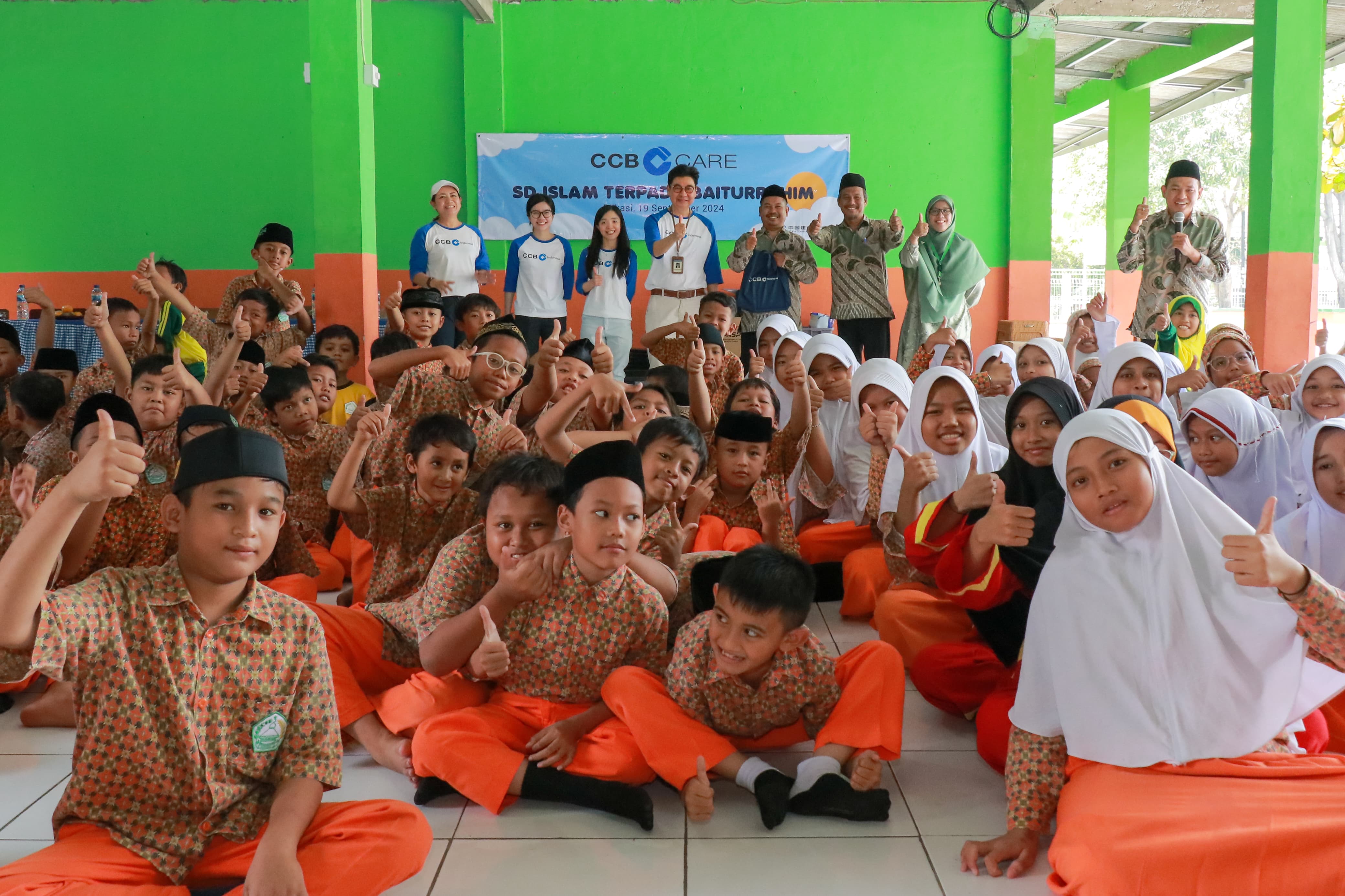 Bantuan Sekolah untuk Sekolah Dasar Islam Terpadu Baiturrahim

