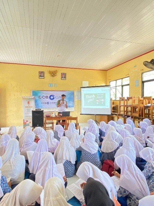 Financial Literacy for MTs Nurul Ihsan, Muara Gembong, Bekasi, West Java